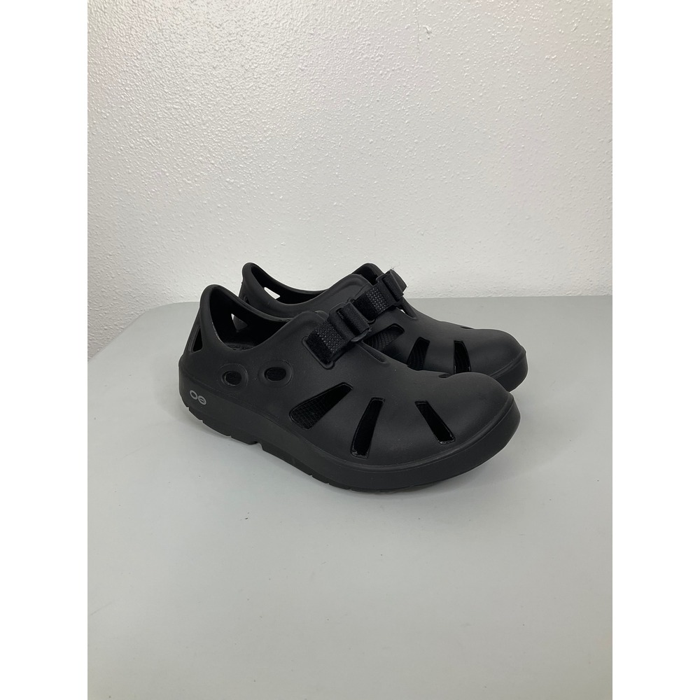 Oofos OOmg O-Clog Black Recovery Sandals Mens 5 Womens 7 Adjustable Strap